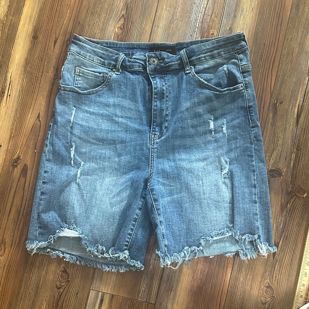 Risen Jeans Bermuda Shorts Frayed Hem Distressed Women’s  - Blue 1xL